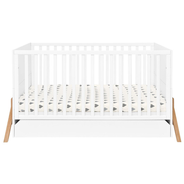 Bellamy Lotta Snow Babykamer: Ledikant/Juniorbed en Commode met 6 lades