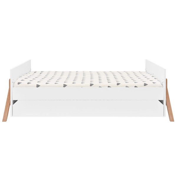 Bellamy Lotta Latte Babykamer: Ledikant/Juniorbed en Commode
