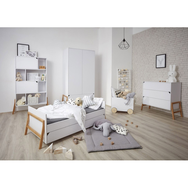 Bellamy Lotta Snow Babykamer: Ledikant/Juniorbed en Commode met 6 lades