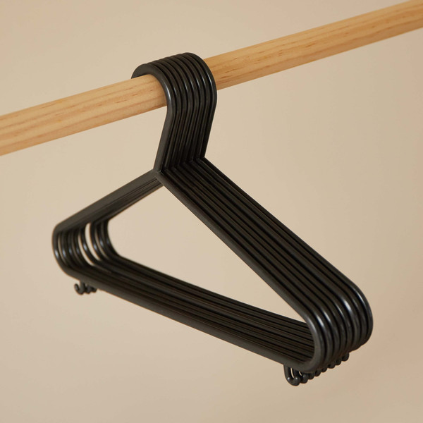 Bieco Kledinghangers Kunststof Zwart 8 stuks 04014150