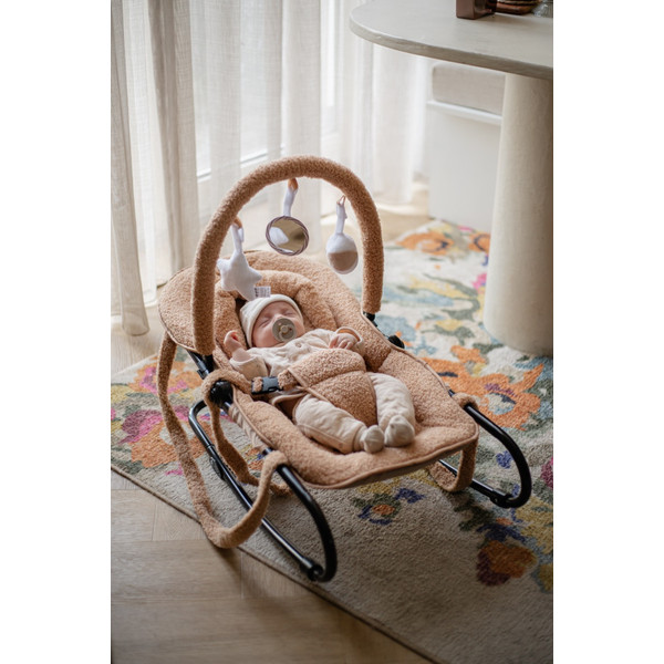 Ding Viggo Bouclé Nougat Wipstoel