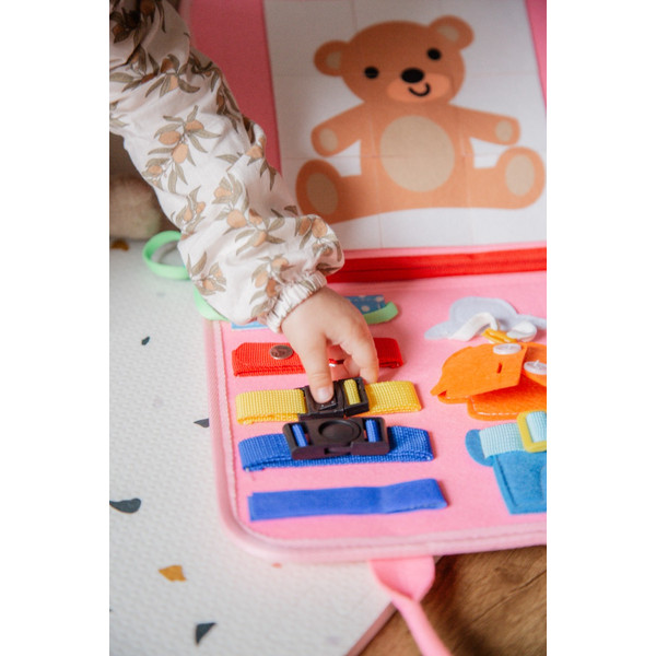 Eco Toys Roze Busy Board Activiteitenboek