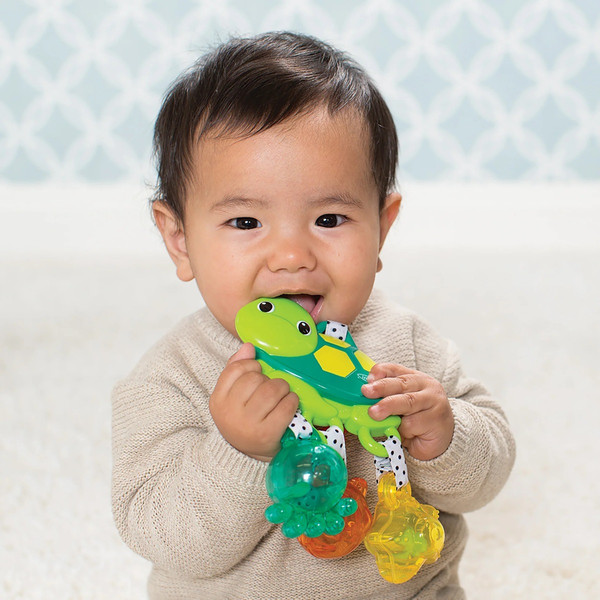 Infantino Jingle Sea Charms Turtle Rammelaar BK-316188