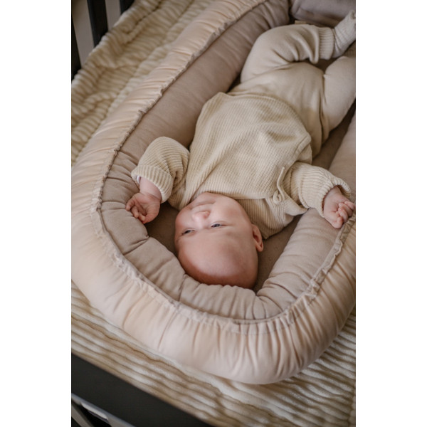 MamaLoes Amy Ajour Nougat Omkeerbaar Babynest 84485