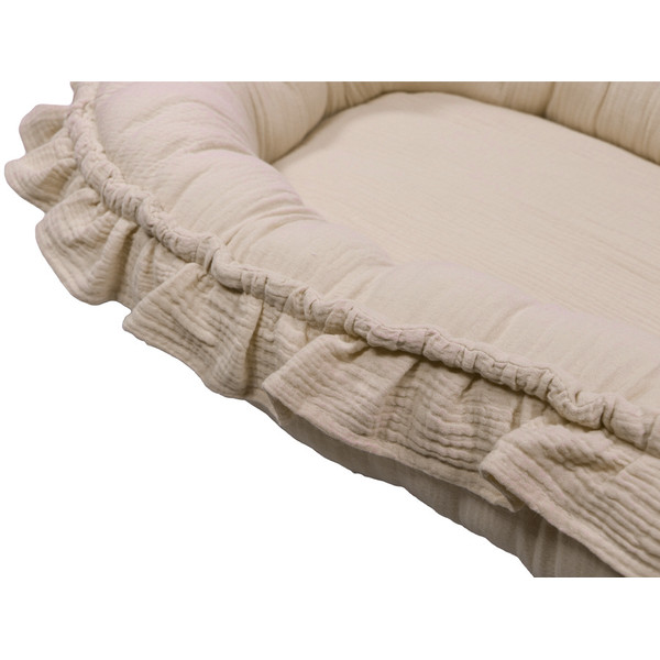 MamaLoes Soft Cotton Ecru Ruffle Babynest & Boxkleed