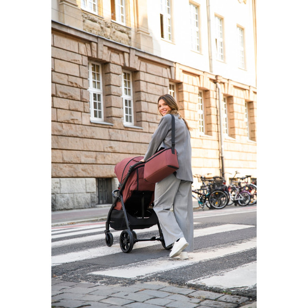 Momi Clara Burgundy Wandelwagen WOSP00069