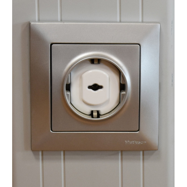 Sevibaby 8 Stuks Stopcontactbeschermers met Sleutel 8628